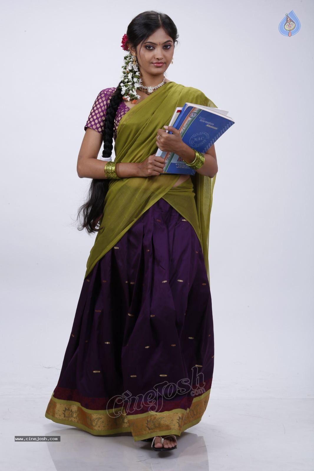 Supoorna New Stills - 7 / 92 photos