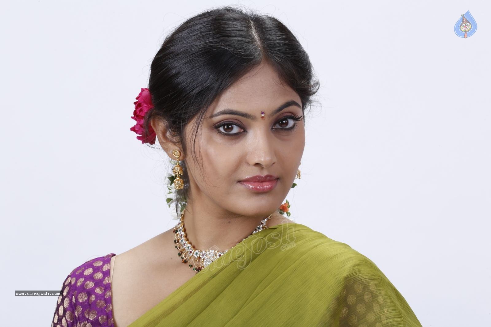 Supoorna New Stills - 15 / 92 photos