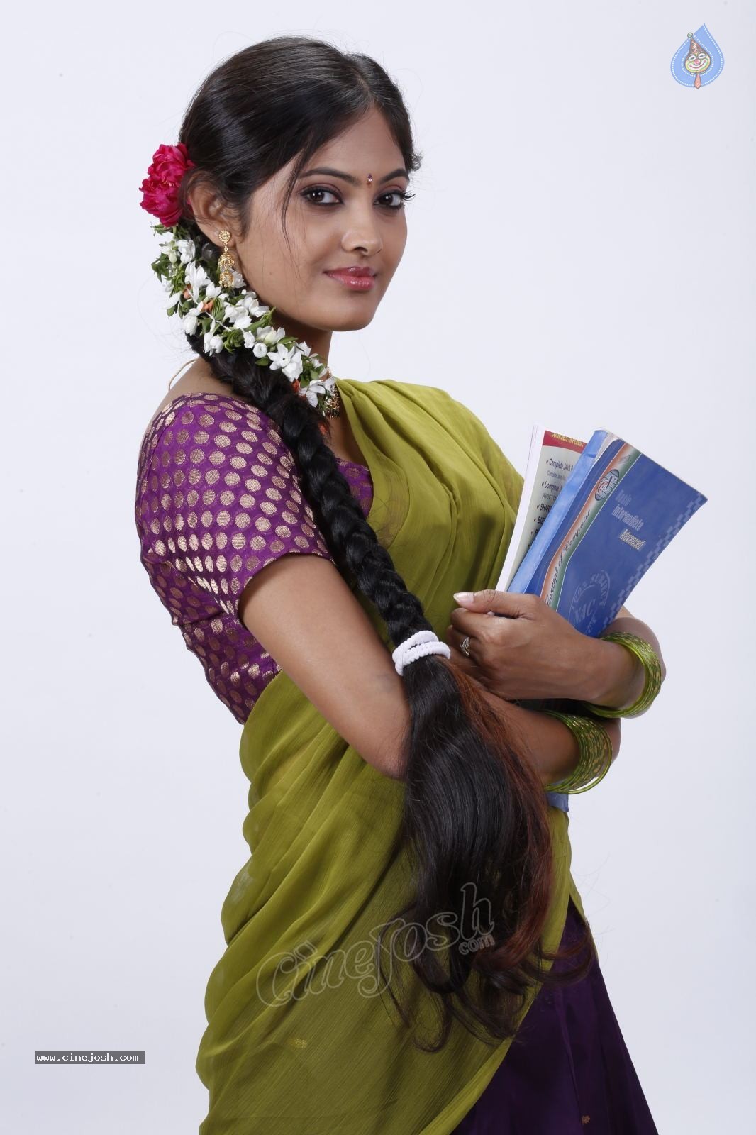 Supoorna New Stills - 64 / 92 photos