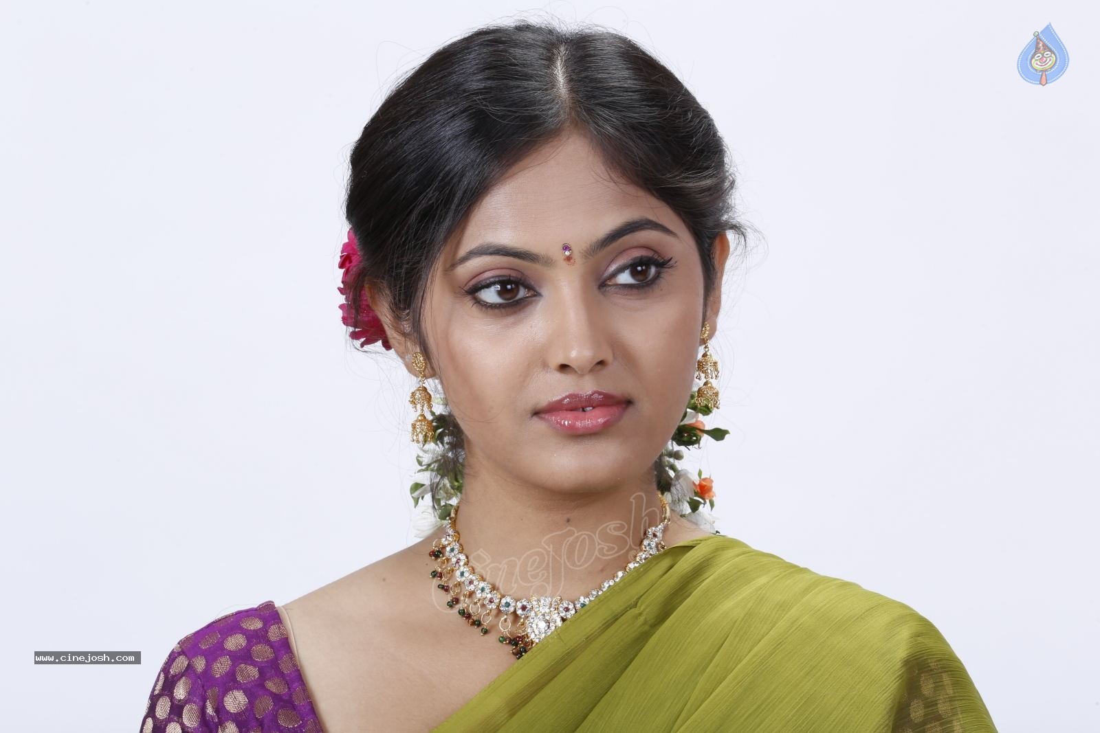 Supoorna New Stills - 67 / 92 photos