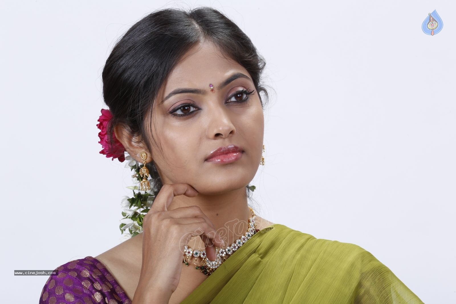 Supoorna New Stills - 72 / 92 photos