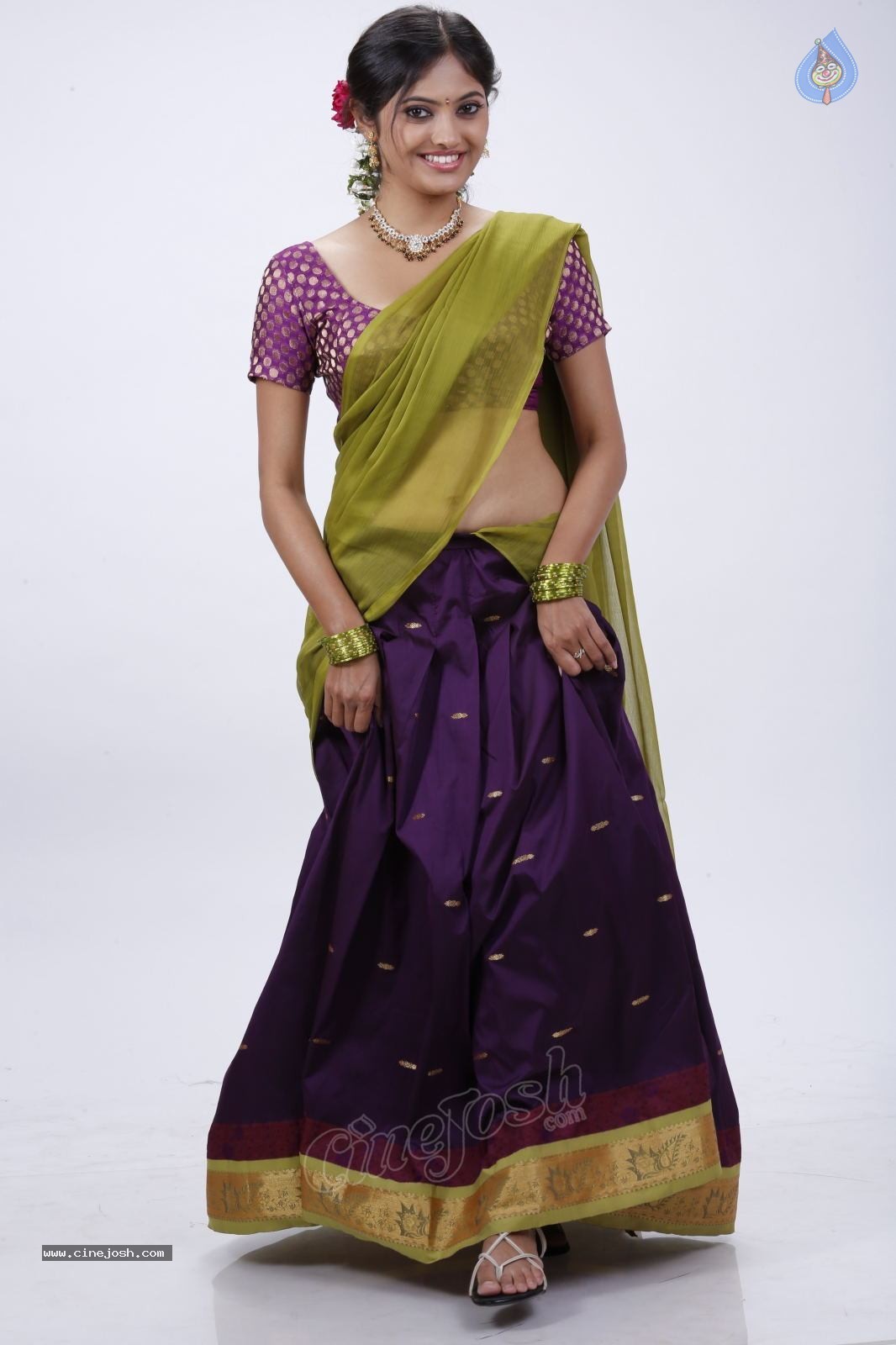 Supoorna New Stills - 75 / 92 photos