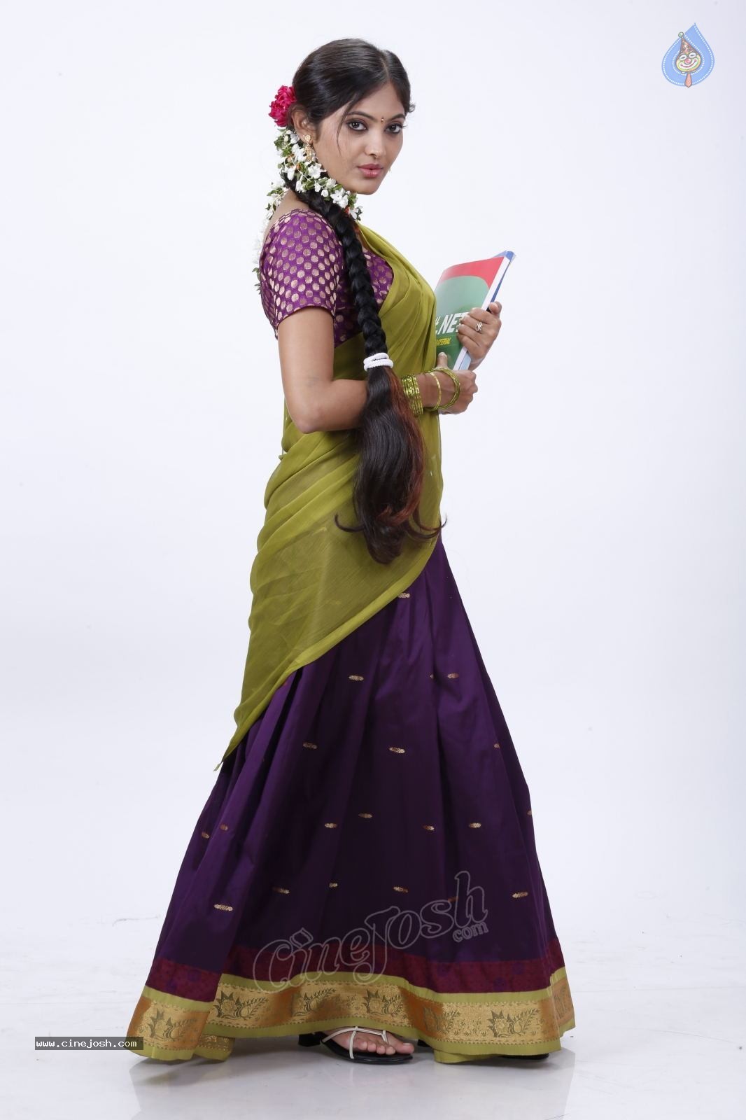 Supoorna New Stills - 90 / 92 photos