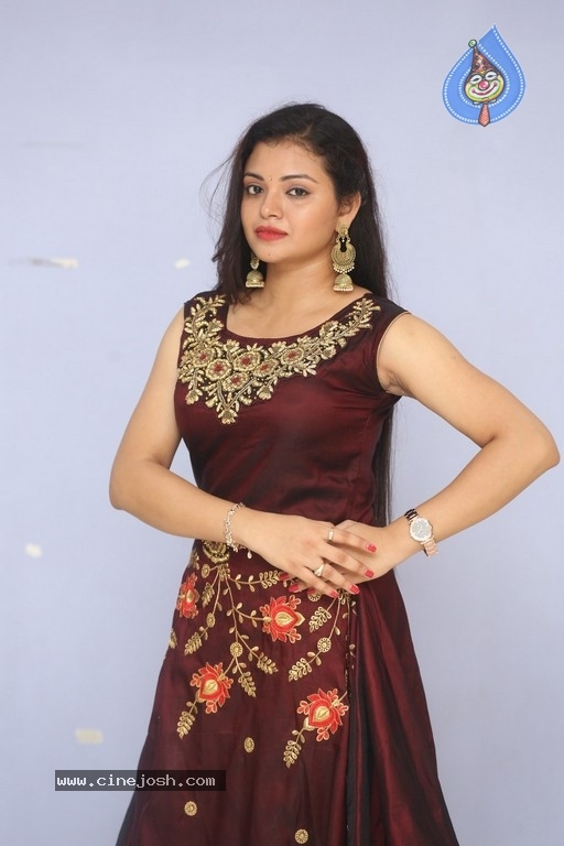 Supraja New Photos - 16 / 17 photos