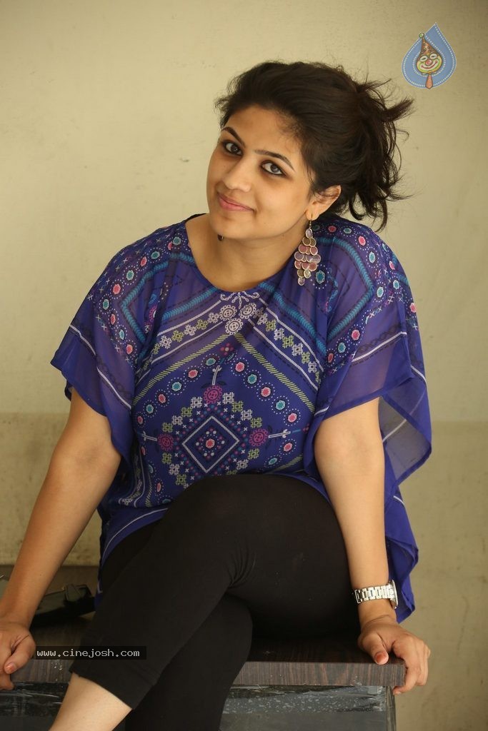 Supriya Isola New Photos - 19 / 101 photos