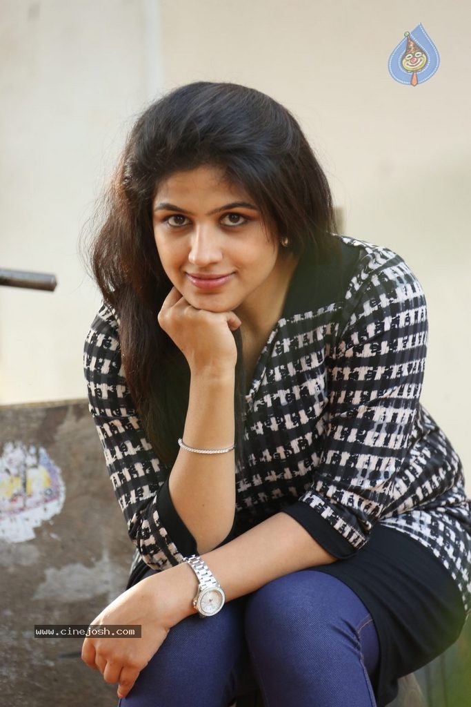 Supriya Isola New Photos - 23 / 85 photos