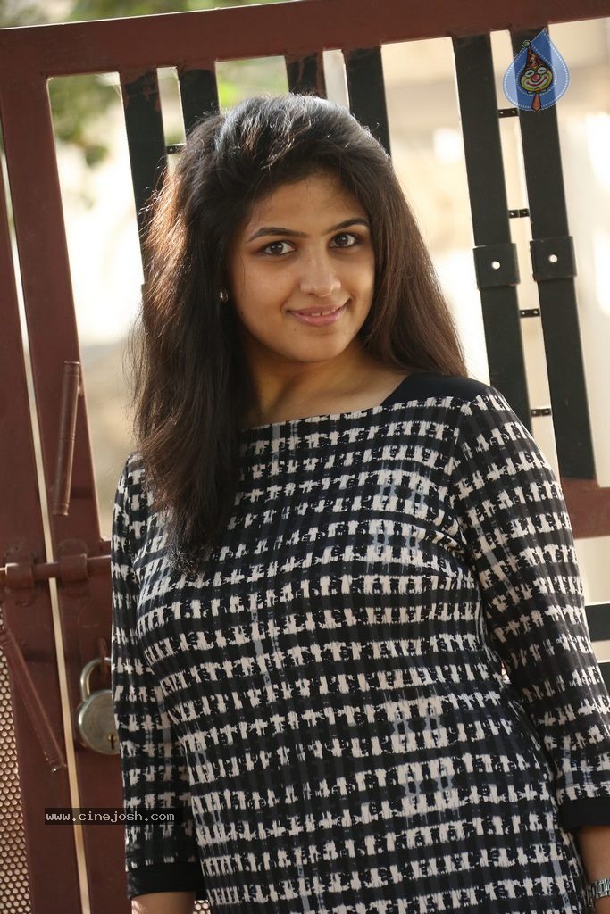 Supriya Isola New Photos - 54 / 85 photos