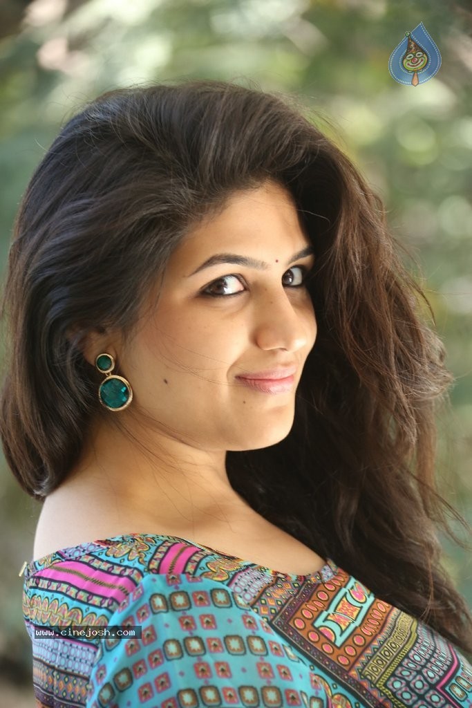 Supriya Isola New Stills - 25 / 90 photos