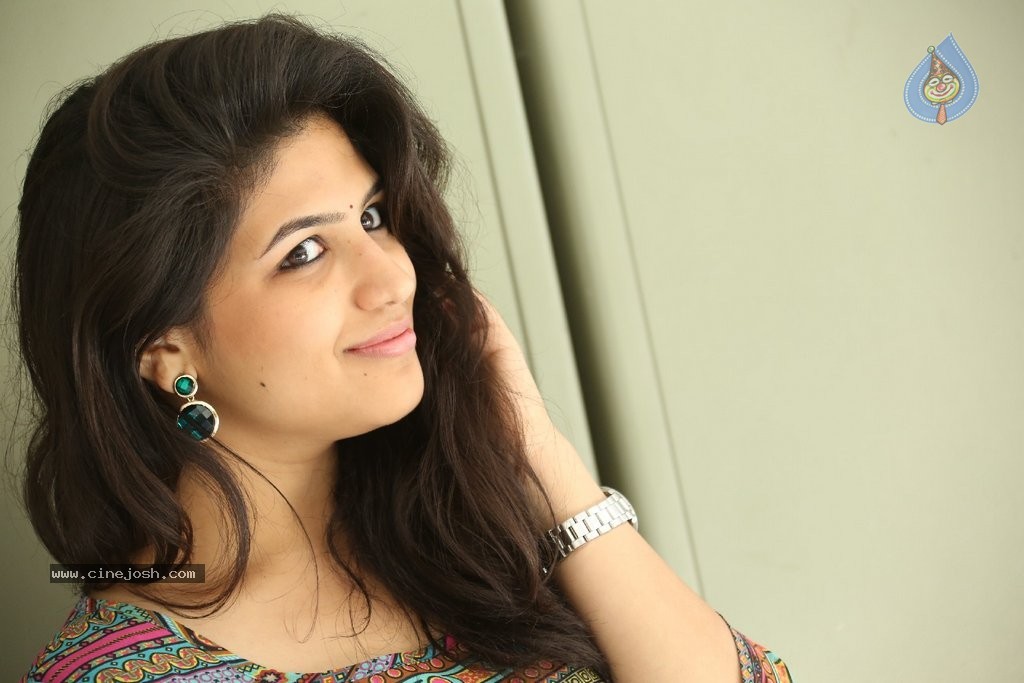 Supriya Isola New Stills - 37 / 90 photos
