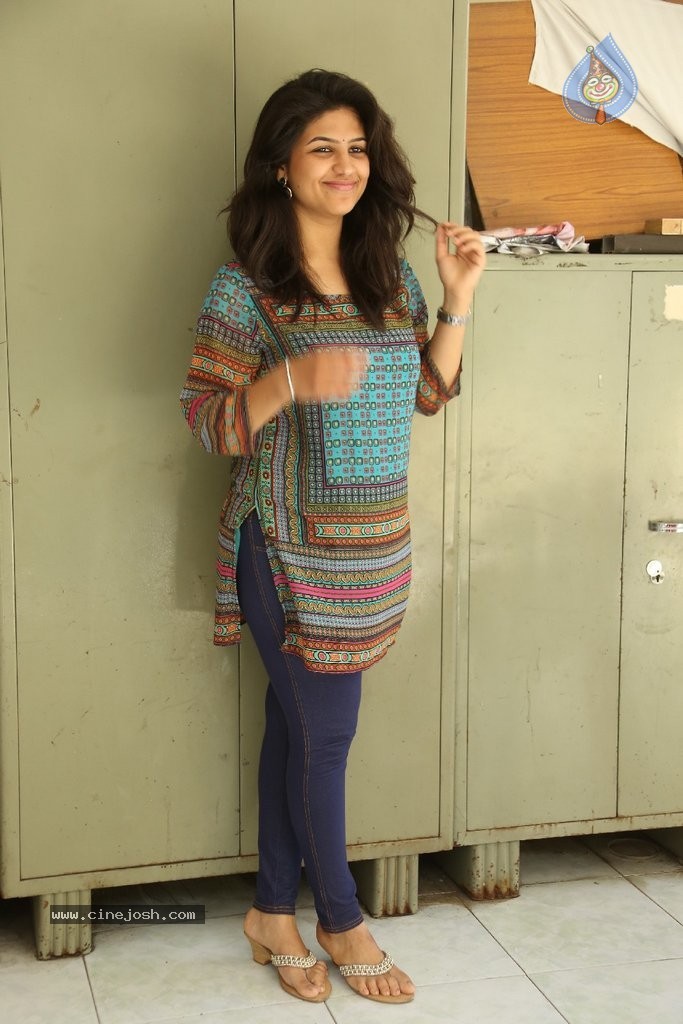 Supriya Isola New Stills - 77 / 90 photos