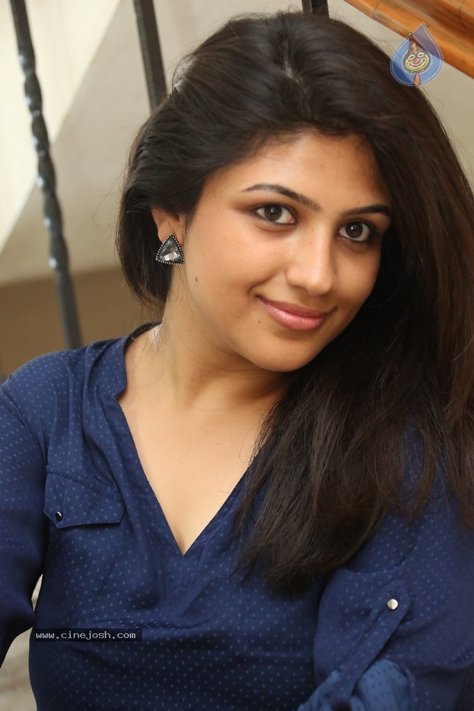 Supriya Isola New Stills - 48 / 124 photos