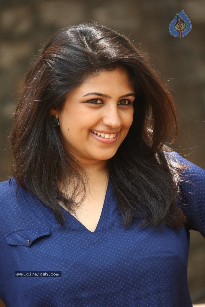 Supriya Isola New Stills - 57 / 124 photos