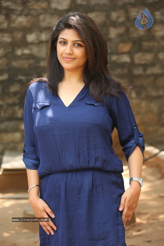 Supriya Isola New Stills - 63 / 124 photos