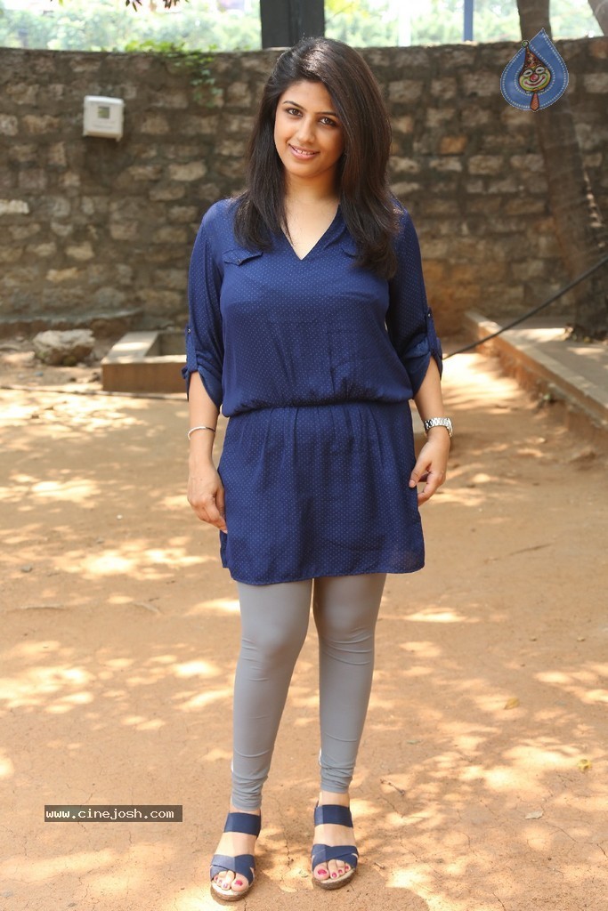 Supriya Isola New Stills - 90 / 124 photos
