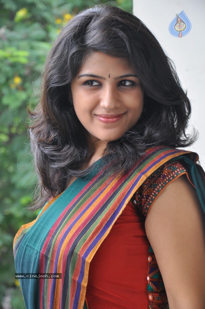 Supriya Shailaja New Stills - 7 / 37 photos