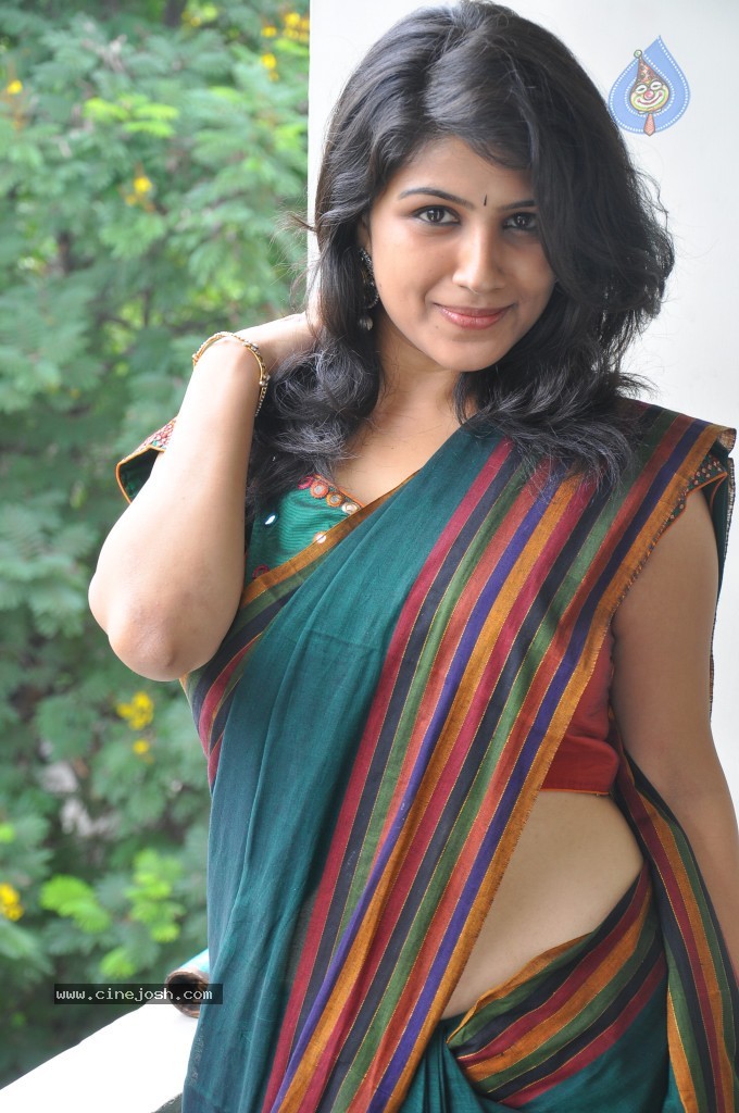 Supriya Shailaja New Stills - 13 / 37 photos