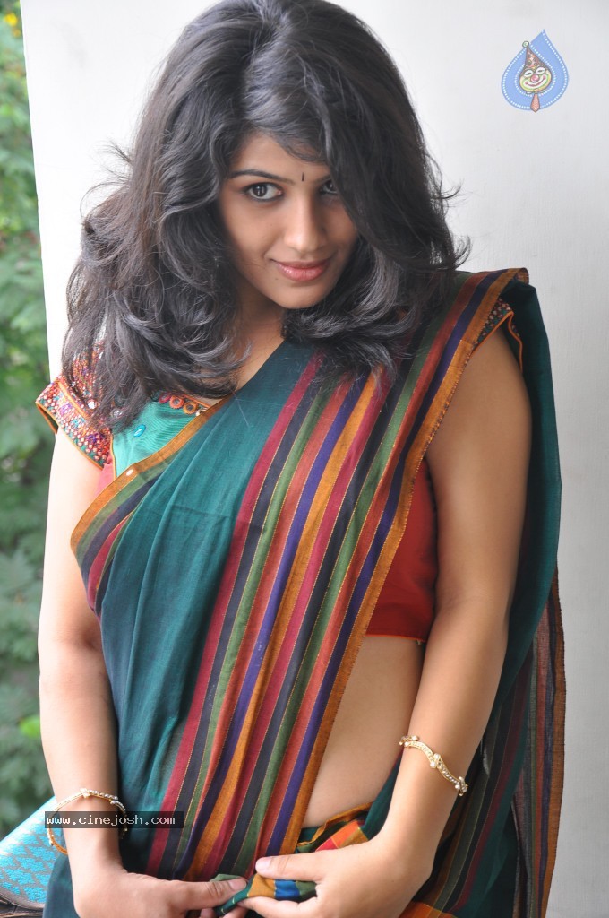 Supriya Shailaja New Stills - 30 / 37 photos