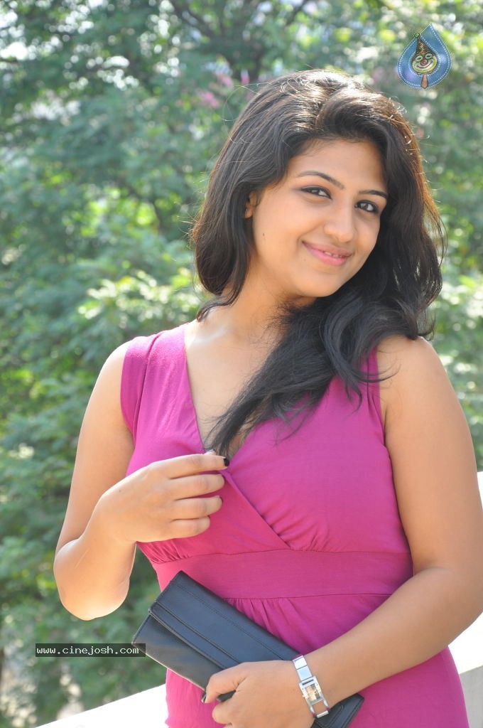 Supriya Stills - 75 / 117 photos