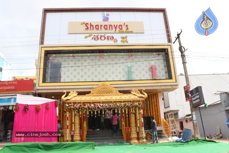 Surabhi Inaugurates Sai Sharanya Cloth Store - 7 / 14 photos