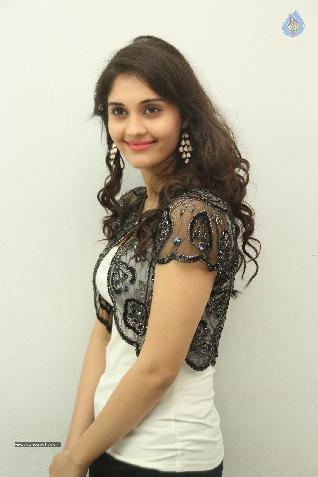 Surabhi New Gallery - 35 / 60 photos