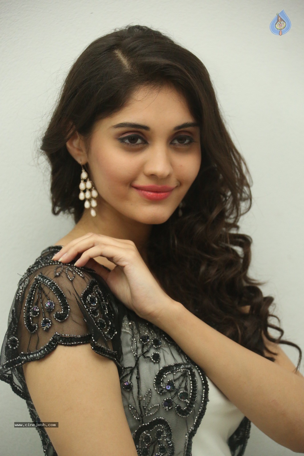 Surabhi New Gallery - 51 / 60 photos