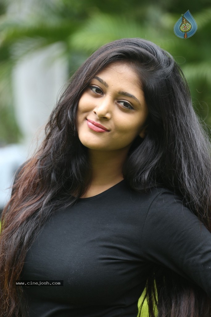 Sushma Raj New Gallery - 22 / 81 photos