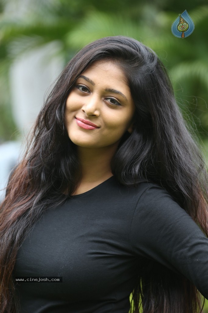 Sushma Raj New Gallery - 25 / 81 photos