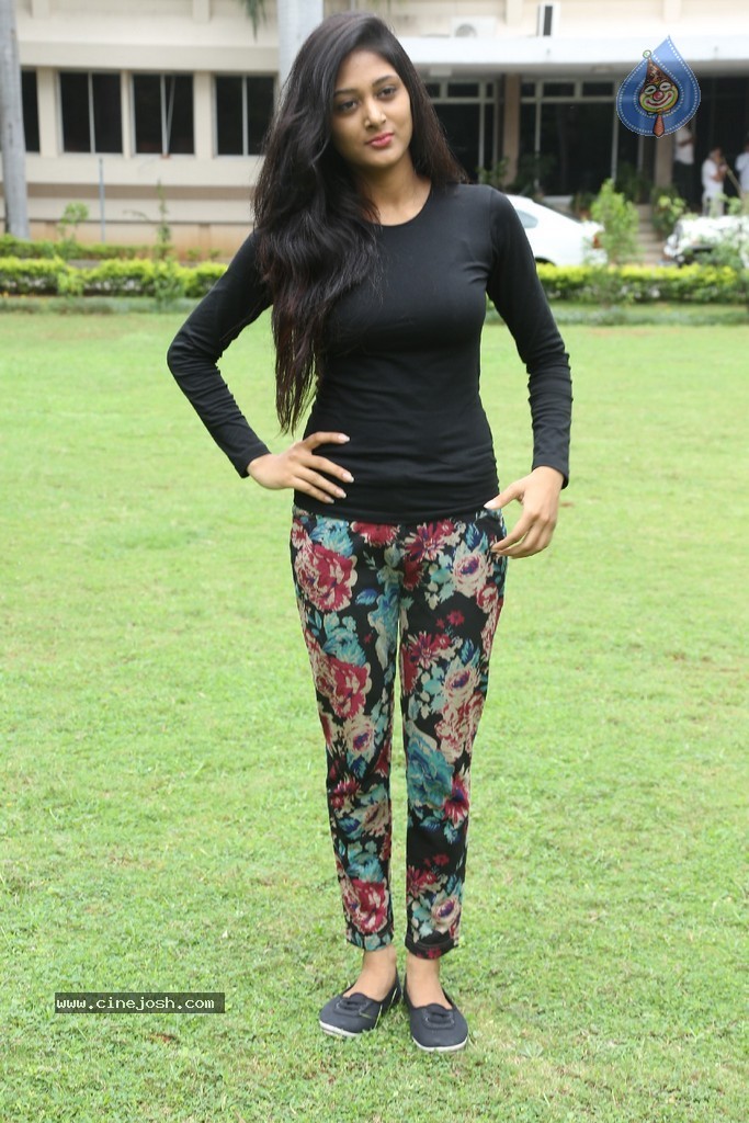 Sushma Raj New Gallery - 37 / 81 photos