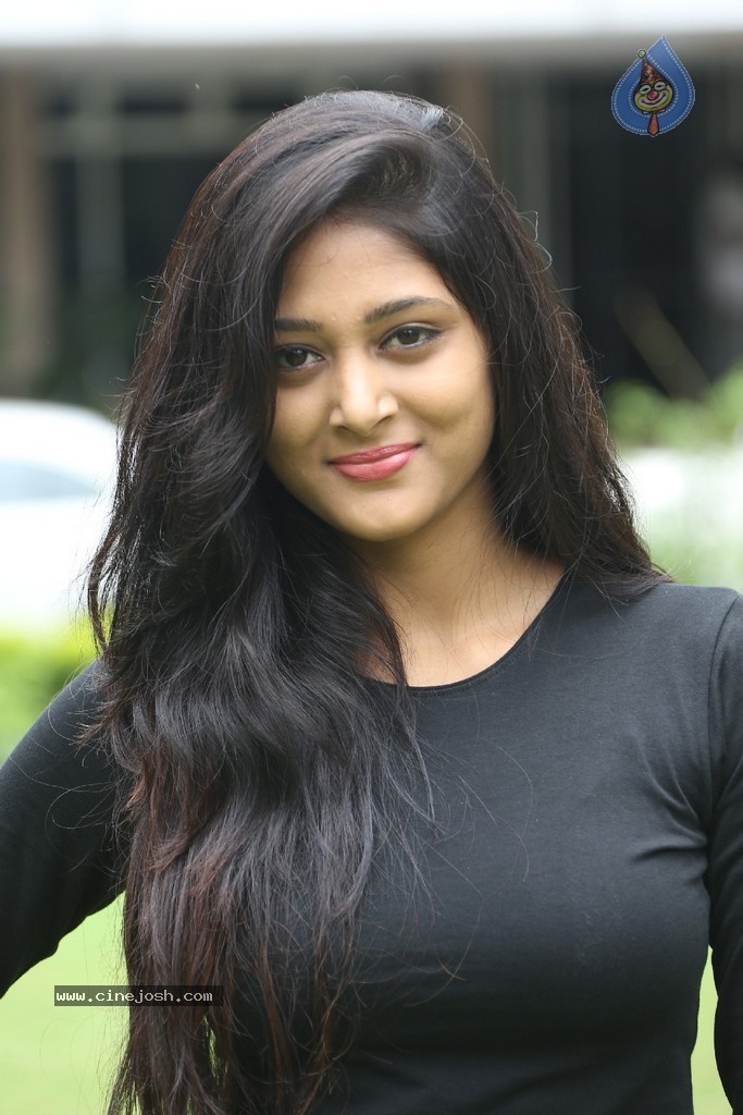 Sushma Raj New Gallery - 40 / 81 photos
