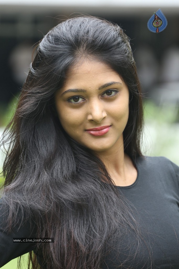 Sushma Raj New Gallery - 42 / 81 photos