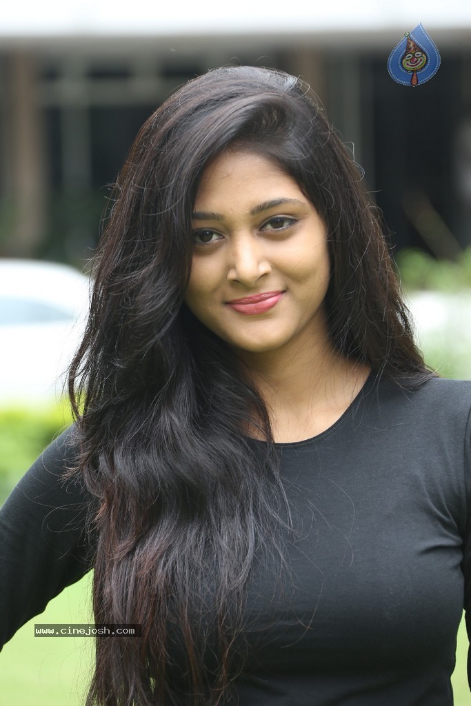 Sushma Raj New Gallery - 51 / 81 photos