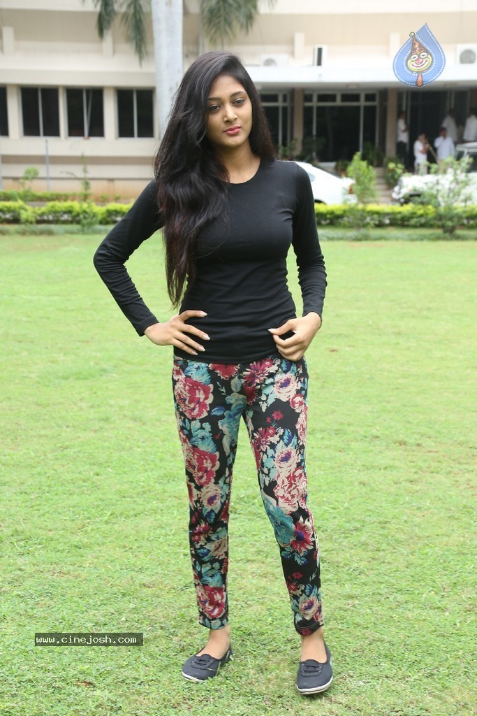 Sushma Raj New Gallery - 58 / 81 photos