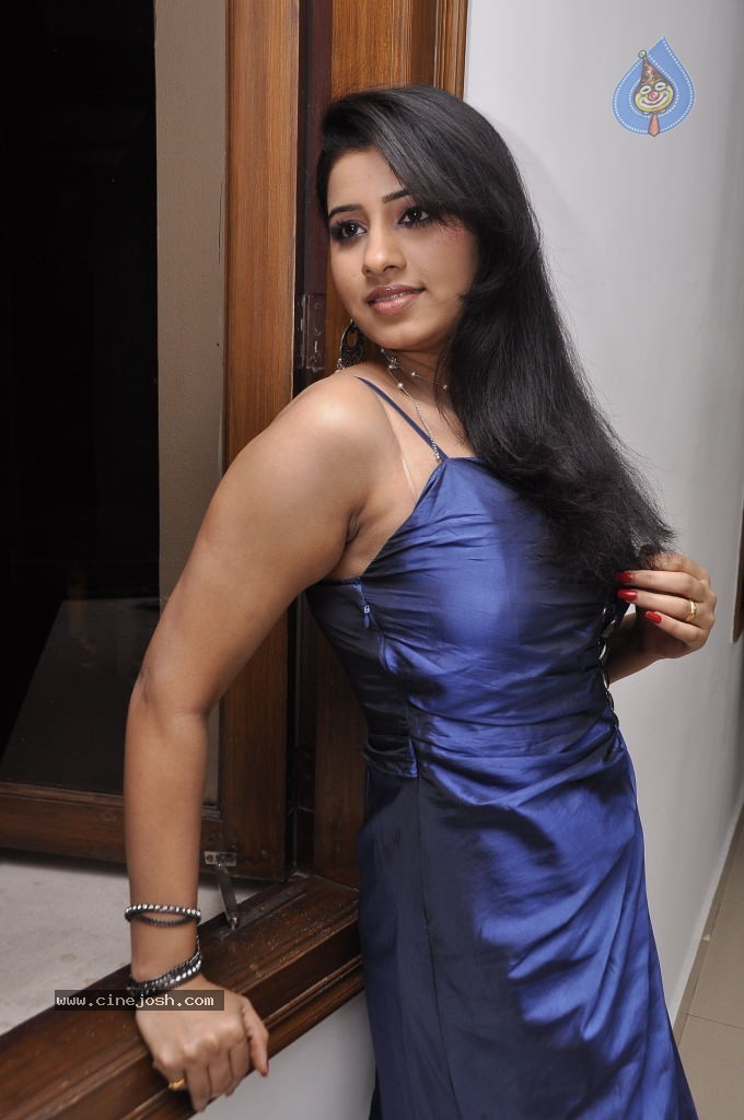 Sushma Stills - 2 / 37 photos