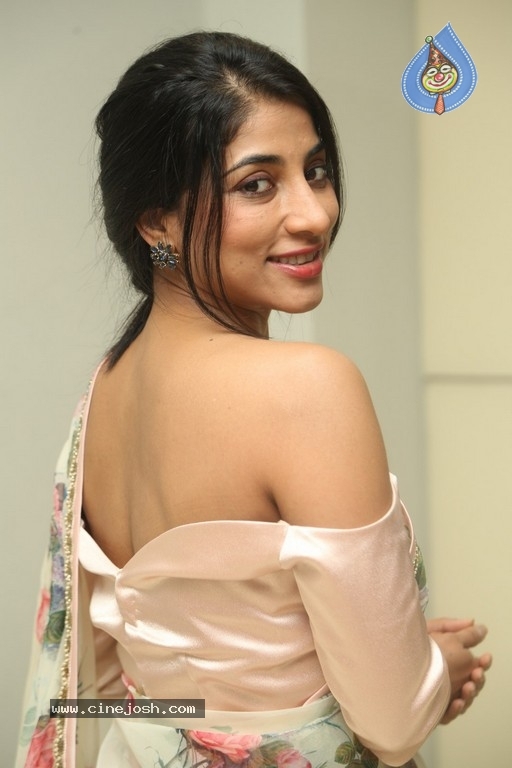 Swapna Rao Latest Pics - 2 / 12 photos