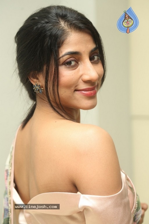 Swapna Rao Latest Pics - 10 / 12 photos