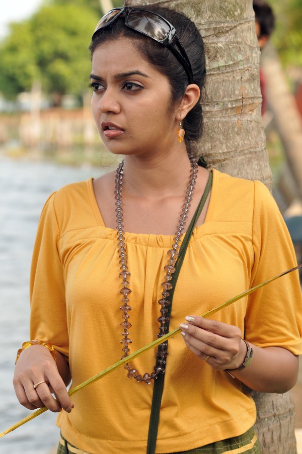 Swathi Gallery - 5 / 100 photos