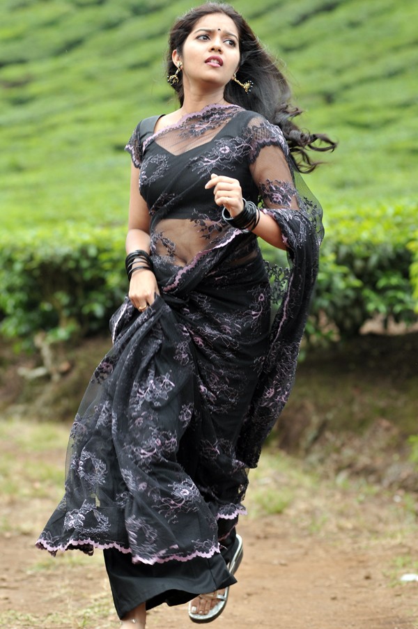 Swathi Gallery - 35 / 100 photos