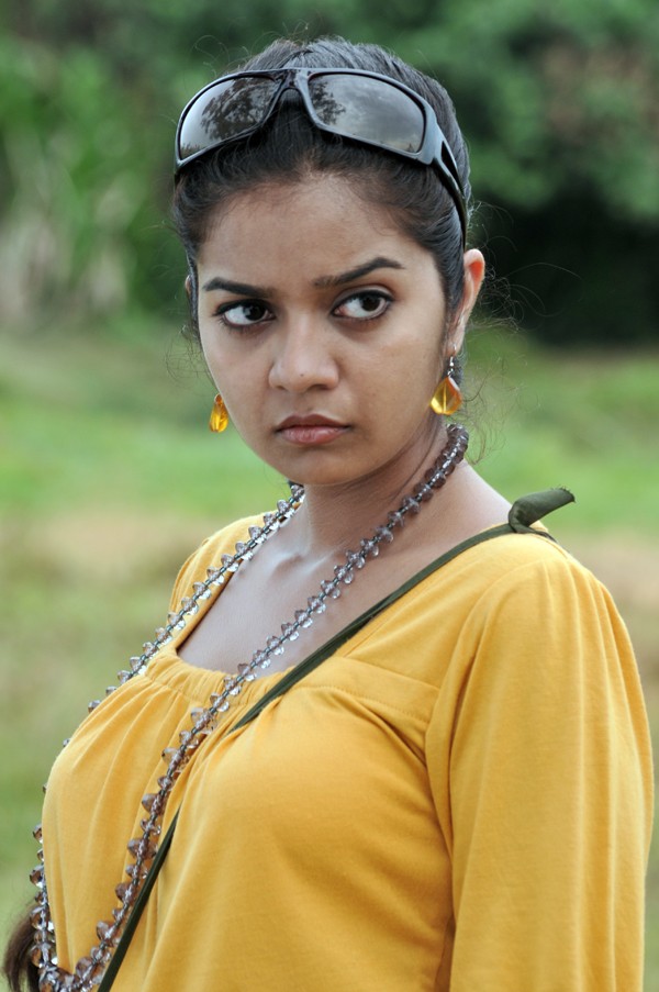 Swathi Gallery - 36 / 100 photos