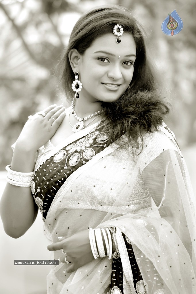 Roshikaa Hot Stills - 50 / 51 photos