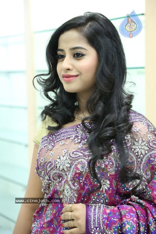 Swathi Deekshit New Stills - 33 / 131 photos