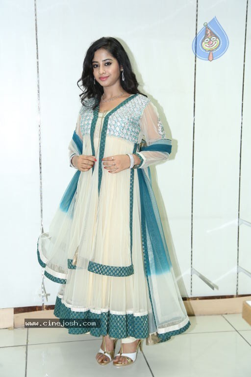 Swathi Deekshit New Stills - 109 / 131 photos