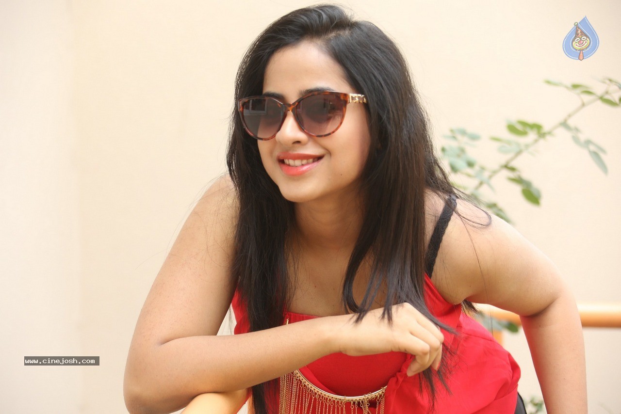 Swathi Dixit Latest Gallery - 54 / 60 photos
