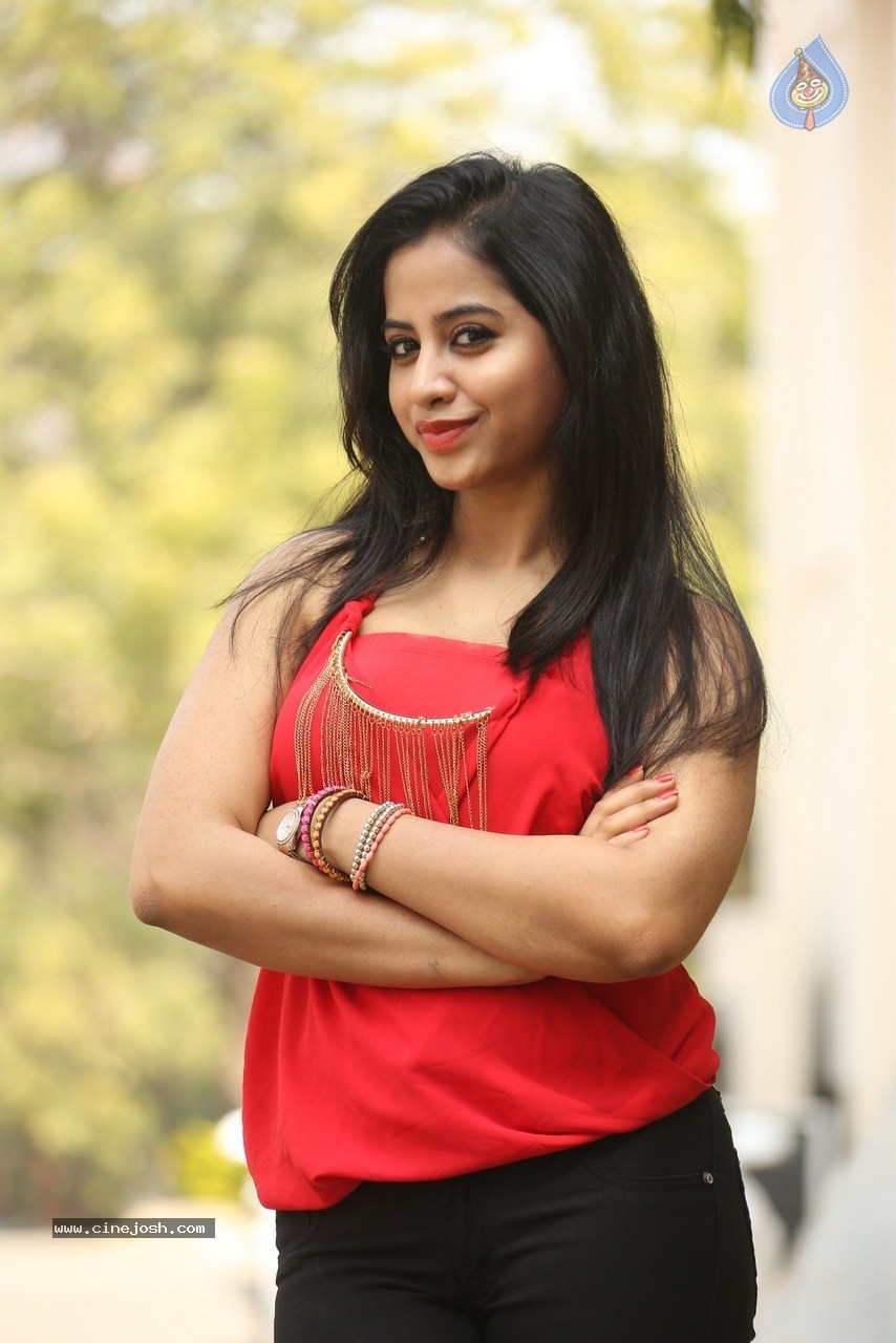 Swathi Dixit Latest Gallery - 58 / 60 photos