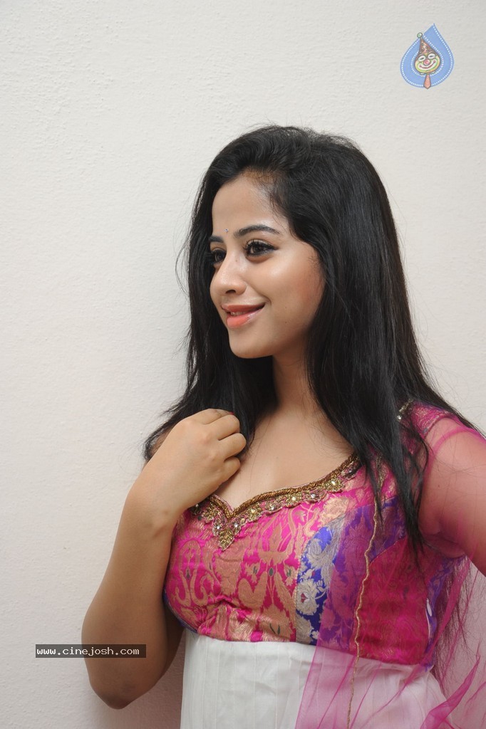 Swathi Dixit New Gallery - 55 / 70 photos
