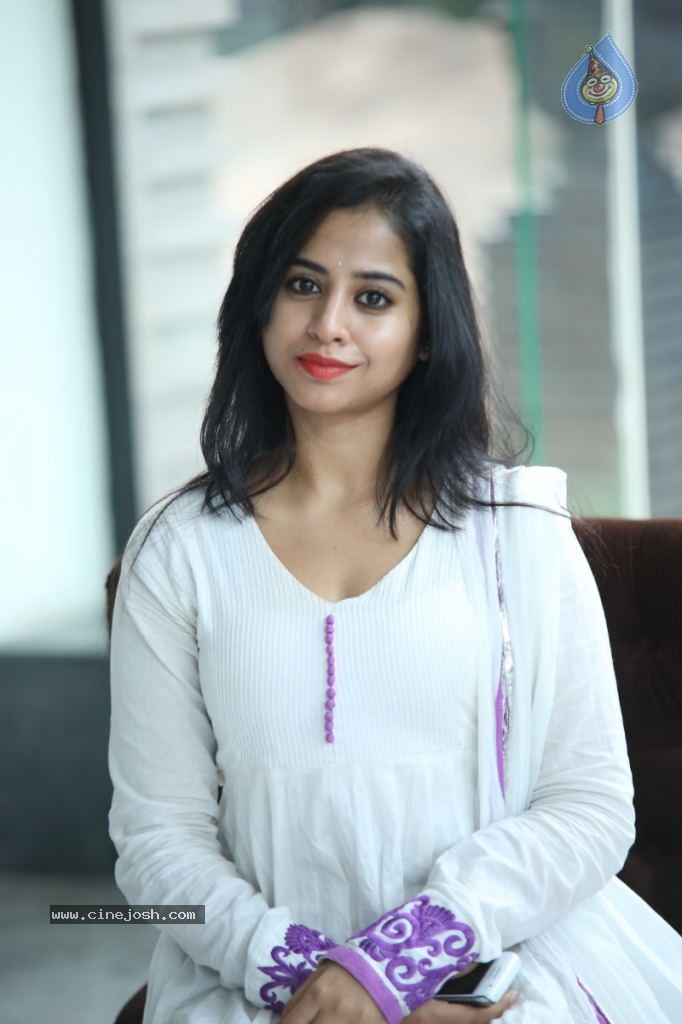 Swathi Dixit New Stills - 43 / 62 photos