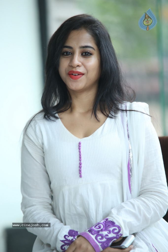 Swathi Dixit New Stills - 62 / 62 photos