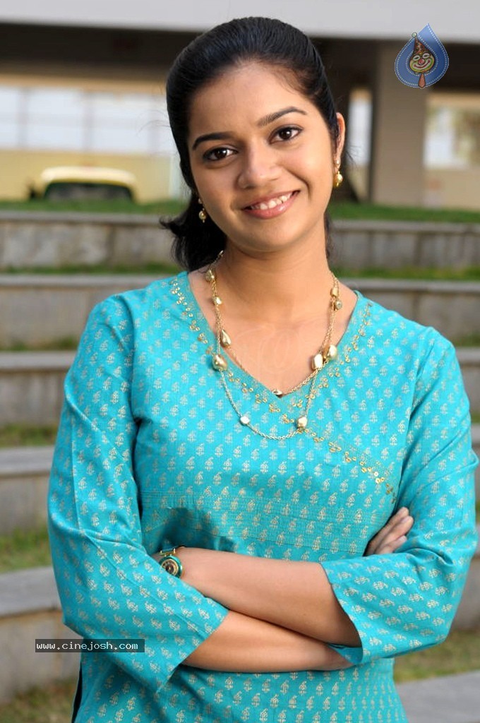 Swathi Latest Stills - 8 / 32 photos