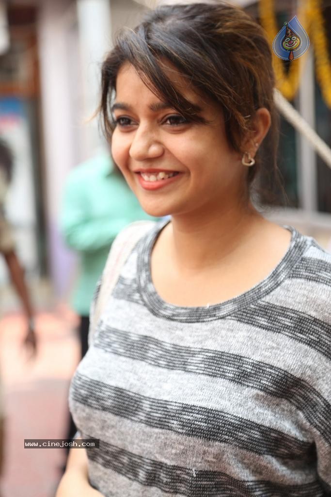 Swathi New Stills - 1 / 17 photos