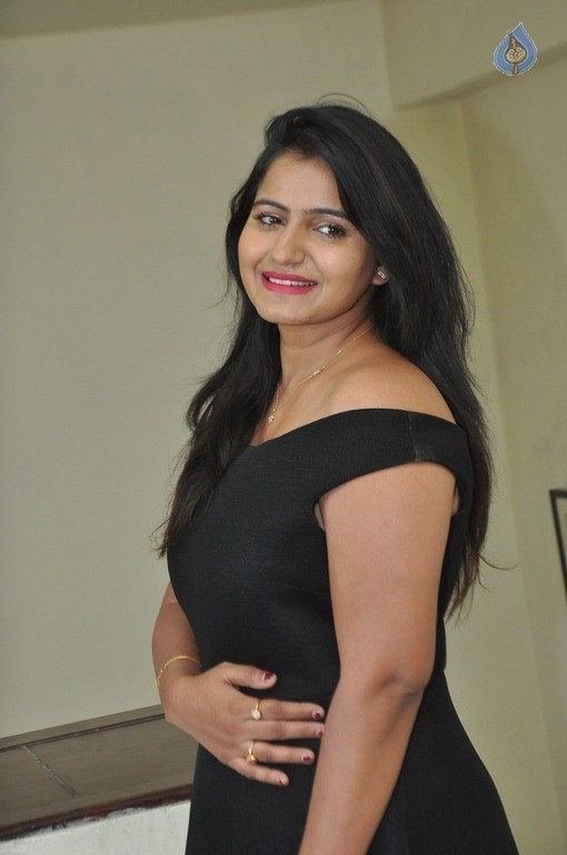 Swathi Reddy Latest Gallery - 6 / 41 photos