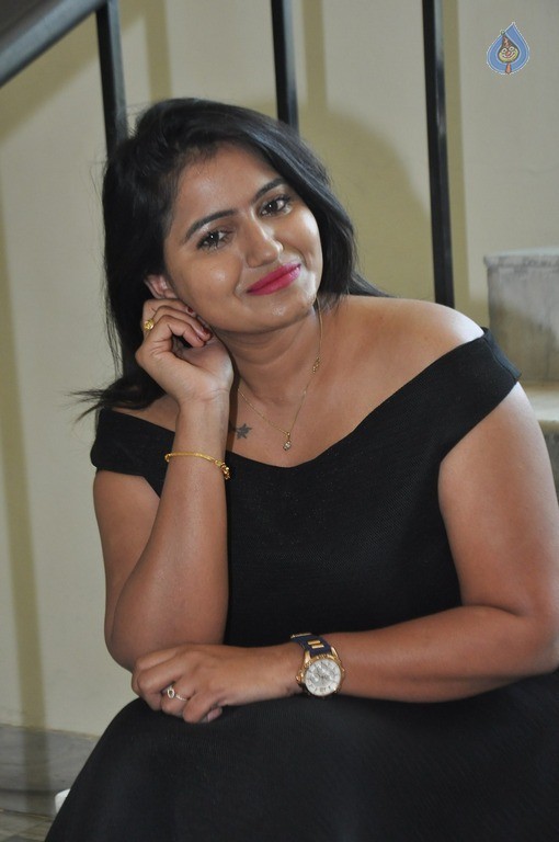 Swathi Reddy Latest Gallery - 38 / 41 photos